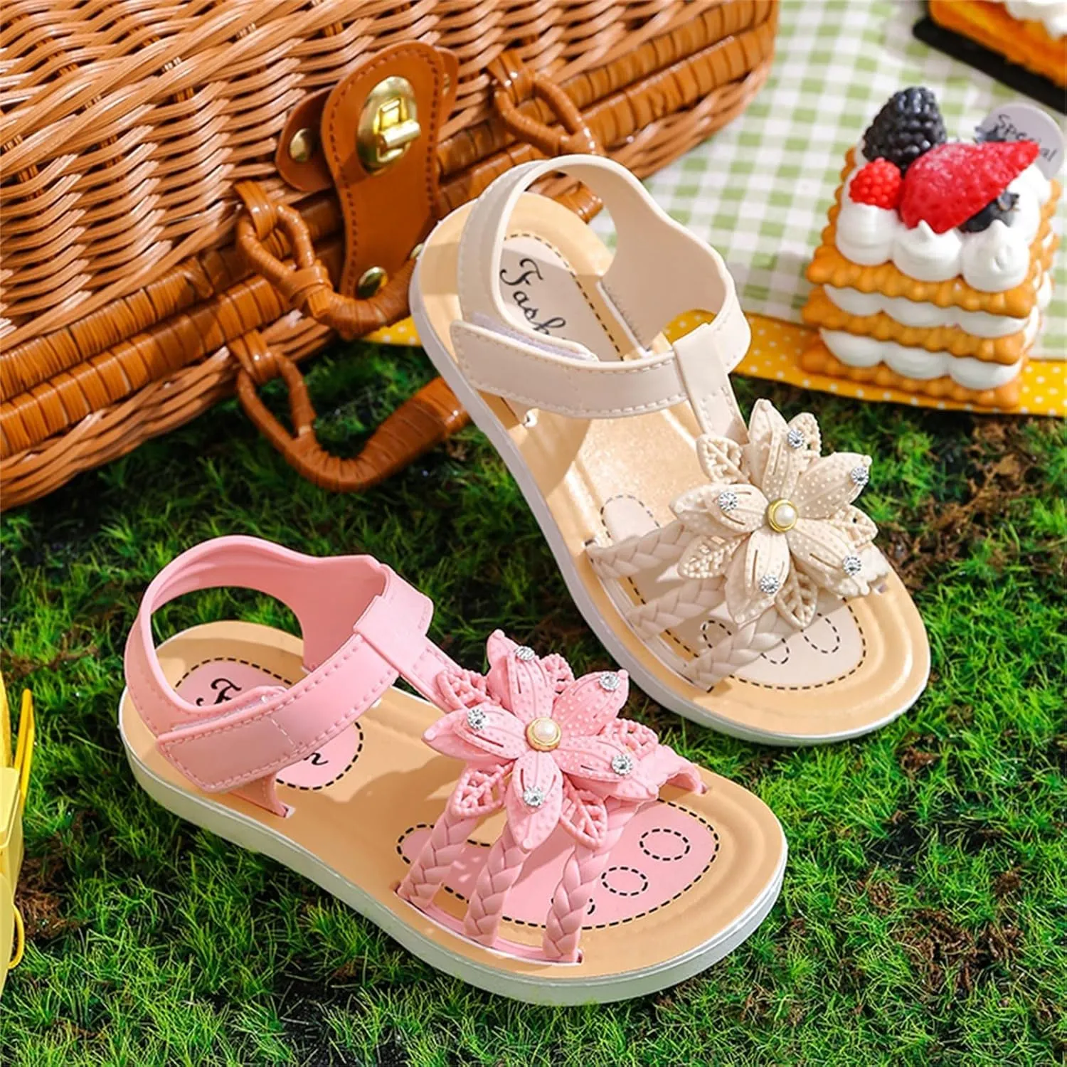 Children Sandals Soft Flat Shoes Fashion Comfortable Bow Soft Bottom Lightweight Baby Princess Sandals Cute Shoes (White, 12 Little Child)