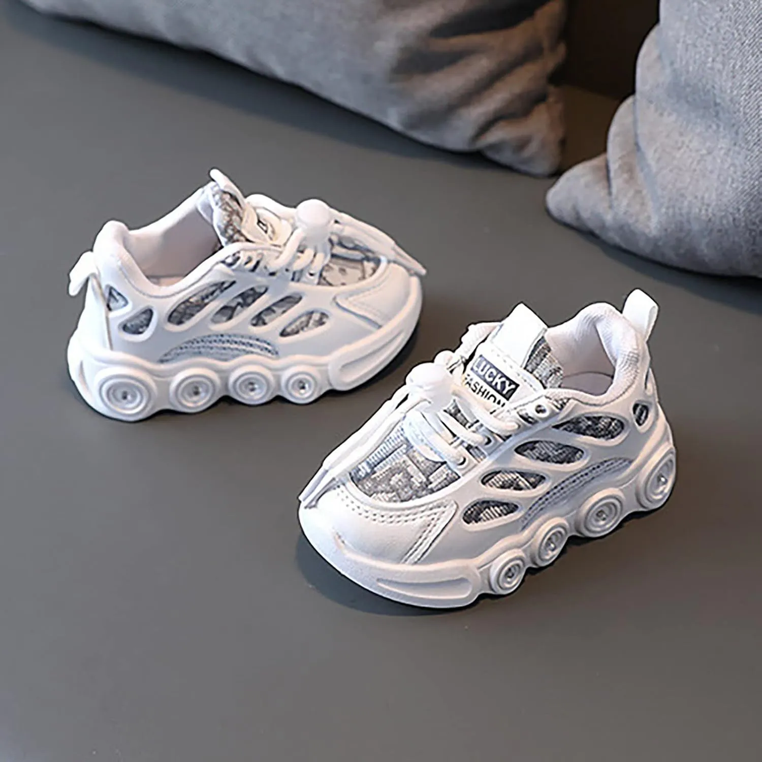 Kids LED Light Up Shoes Boys Flashing Lightweight Adjustable Strap Tennis Sneakers Toddler Sport Toddler Shoe Size 6