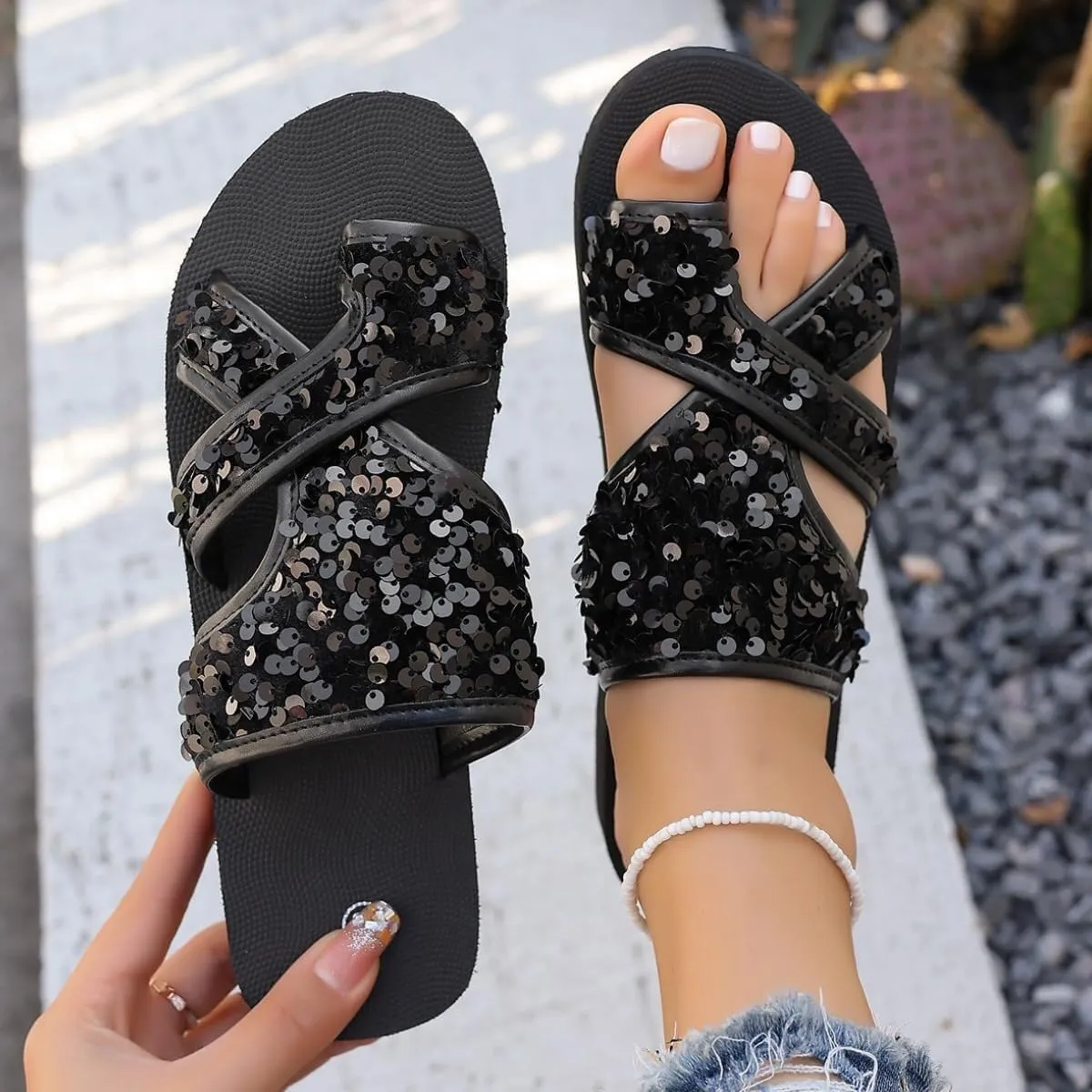 Women's Comfortable Breathable Mesh Flip Flops,Non Slip Summer Flats Beach Sandals,Stylish Hollow Beach Walking Flip Flop Heels