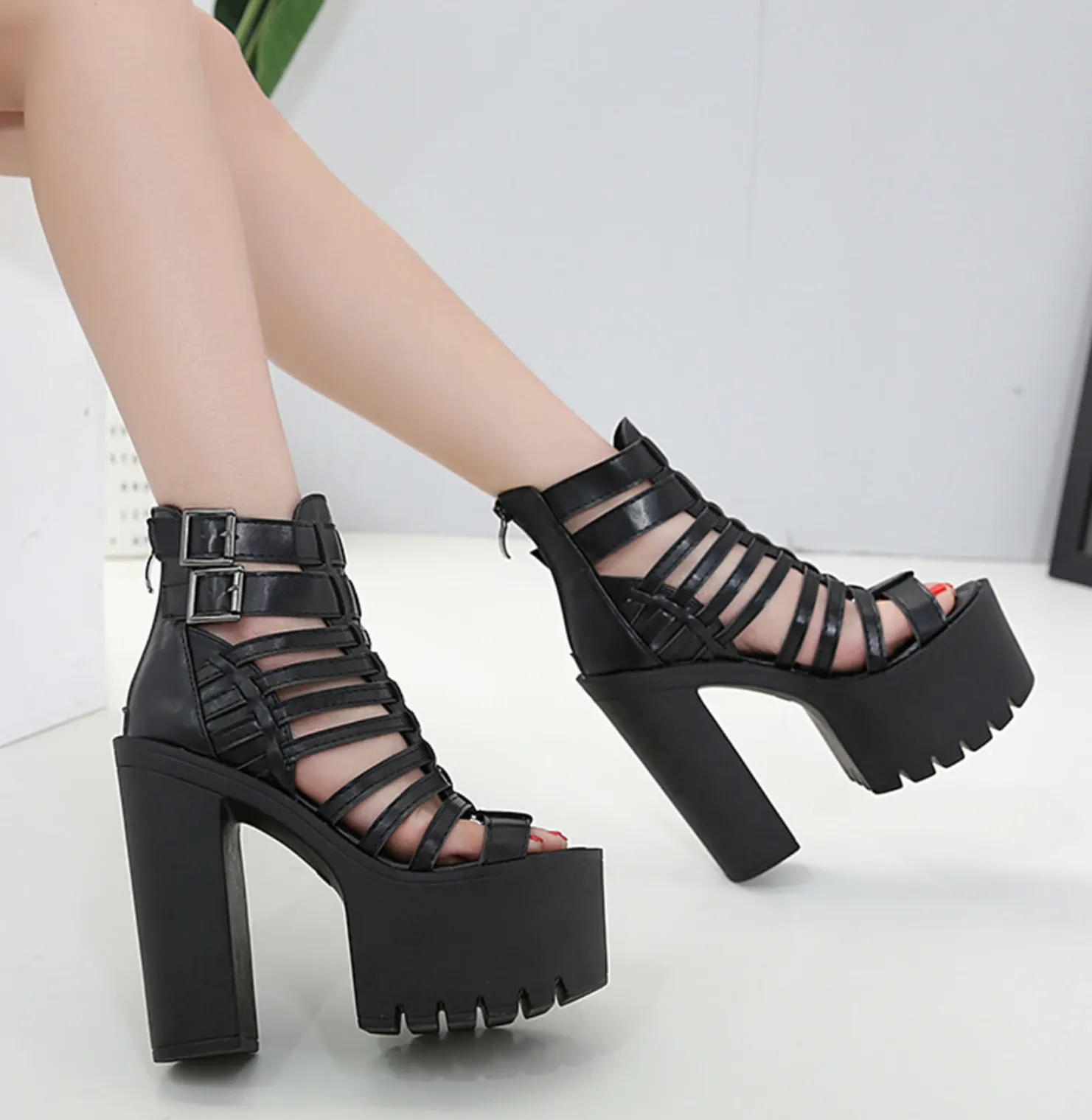 Women's Summer Soft Leather Sandals With Square Heels